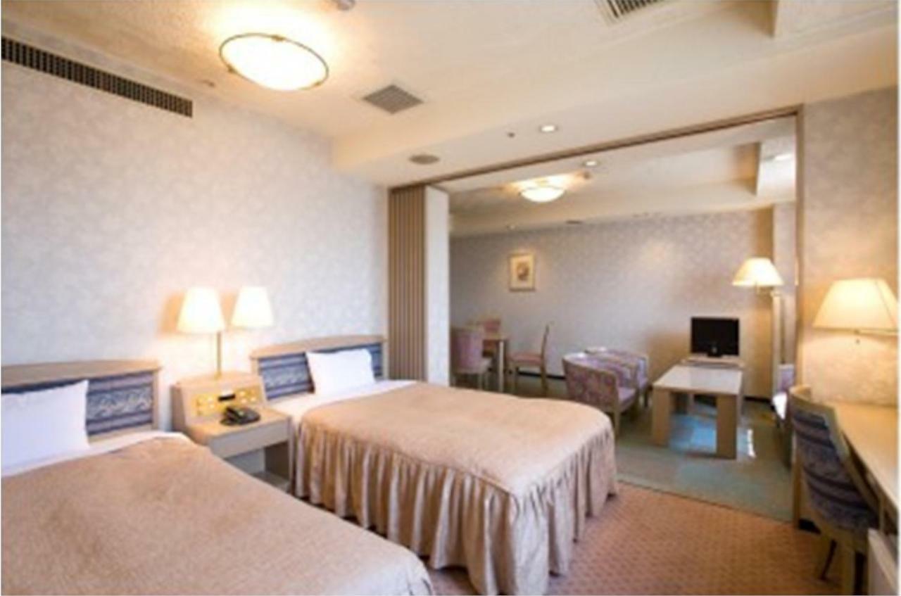 Highness Hotel Kurume Esterno foto